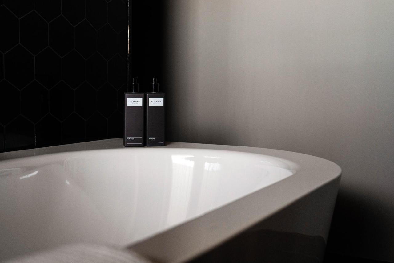 Cloud No7 Apartments Щутгарт Екстериор снимка